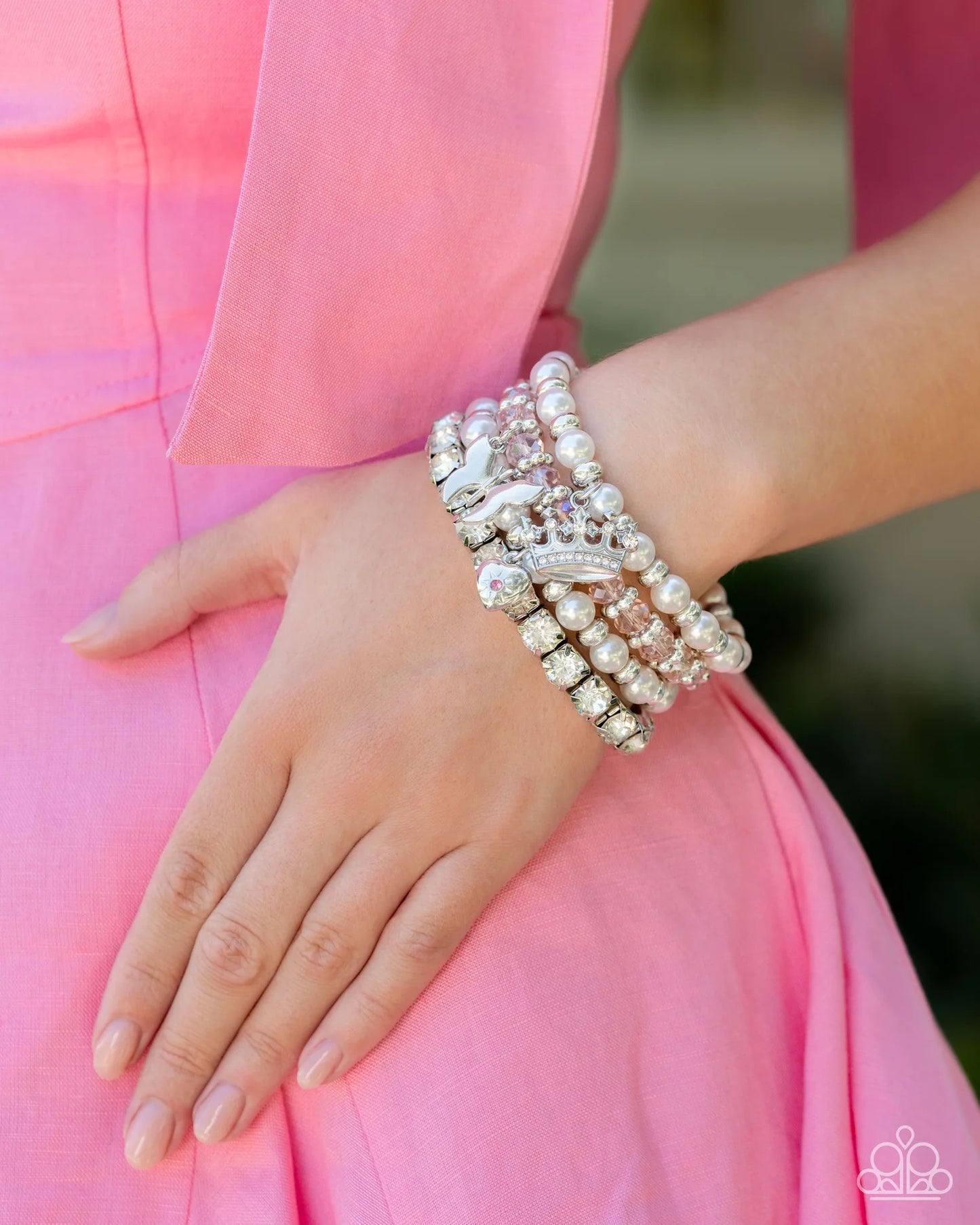 Feminine Charm Bracelet - Pink